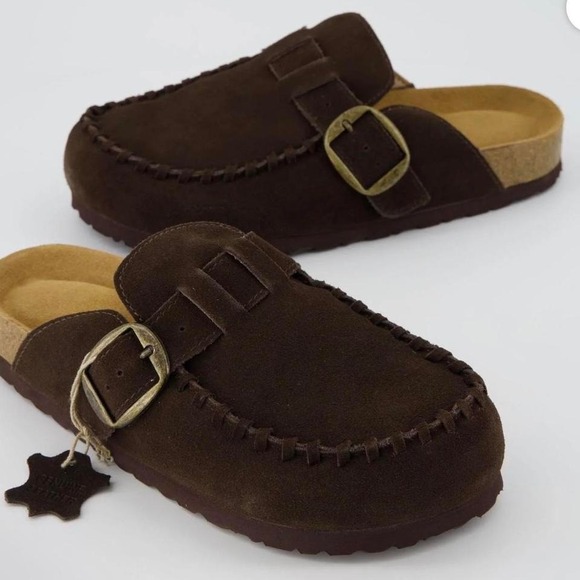 Cushionaire Shoes - Cushionaire Canoe Genuine Suede Clogs slip on 9 wide